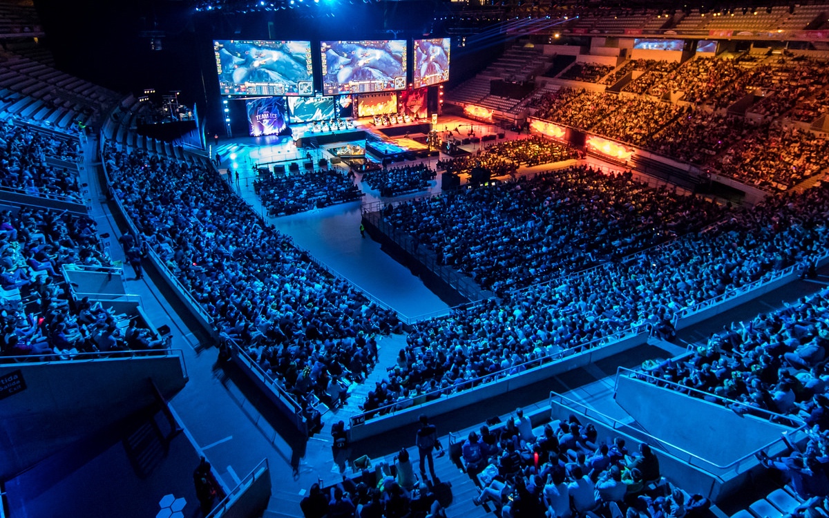 冠舞台上争 冠舞台上争